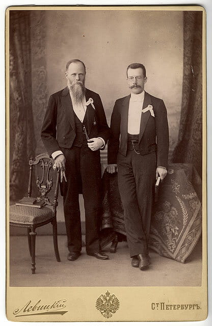 Геннадий Васильевич Юдин (слева)