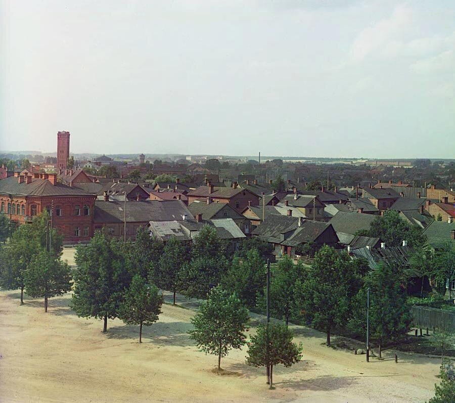Вид с юго-востока с колокольни военного собора. 1912