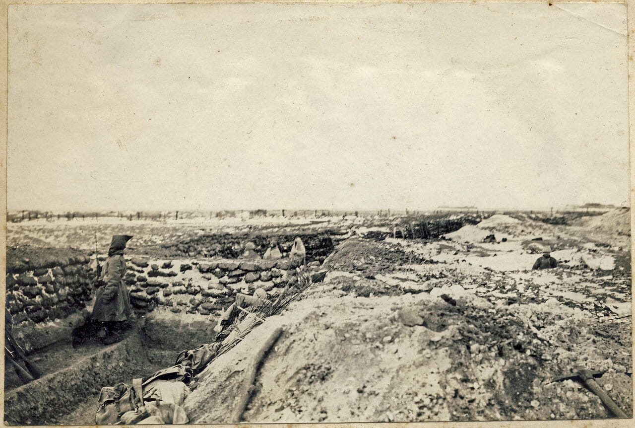 Полевые укрепления, под частым обстрелом японцев. Маньчжурия. 1905 год.