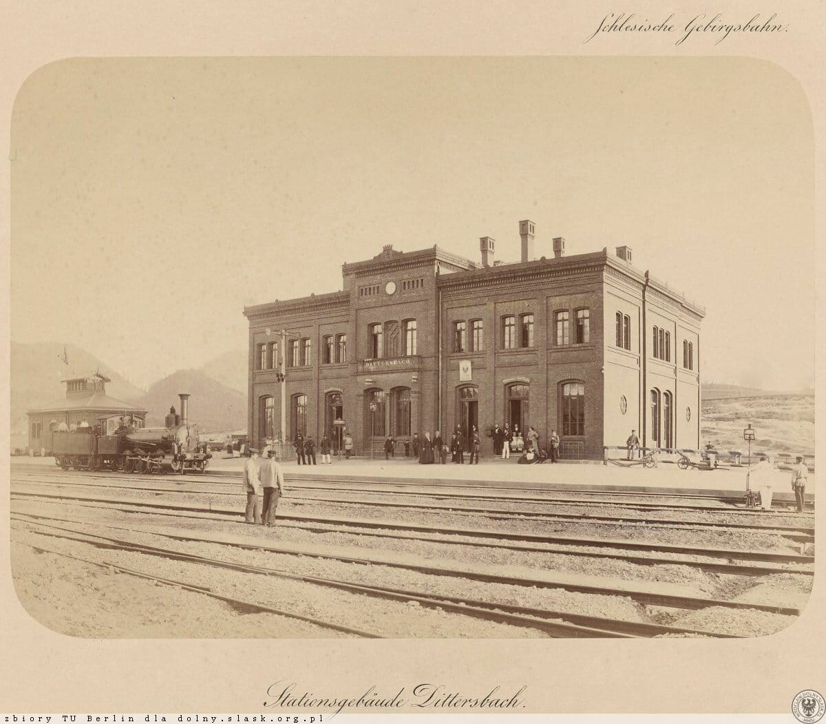 Самая старая известная фотография станции в Валбжихе. 1867