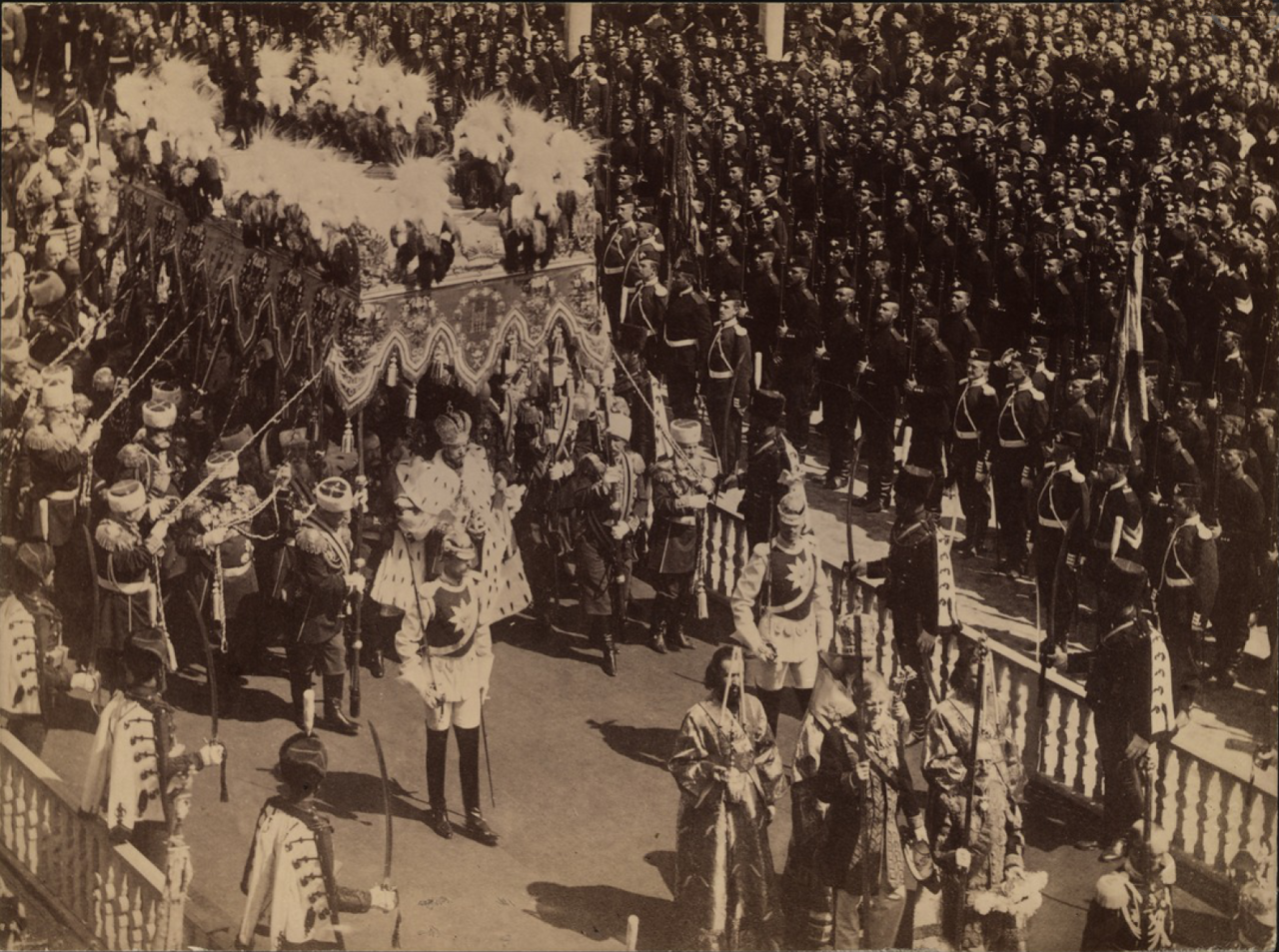 Церемония коронации Николая II в Москве. 1896