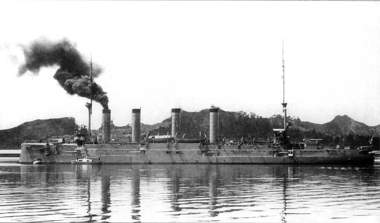Японский крейсер Асо после ремонта в 1913 году