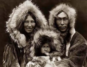 Эскимосы, семья