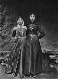 Портрет 2- женщин из с.Тубенель. Балкария. Балкарцы. Начало ХХ в